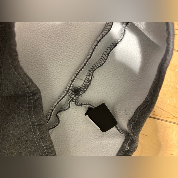 Two pair of grey leggings. Never worn - Picture 2 of 4